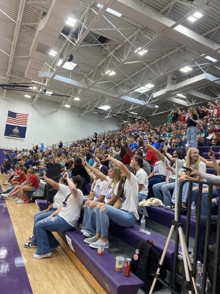 Student Council students watch as the PHS band performs and welcomes people in.
Photo Credit: Katherine Sipaque de Leon